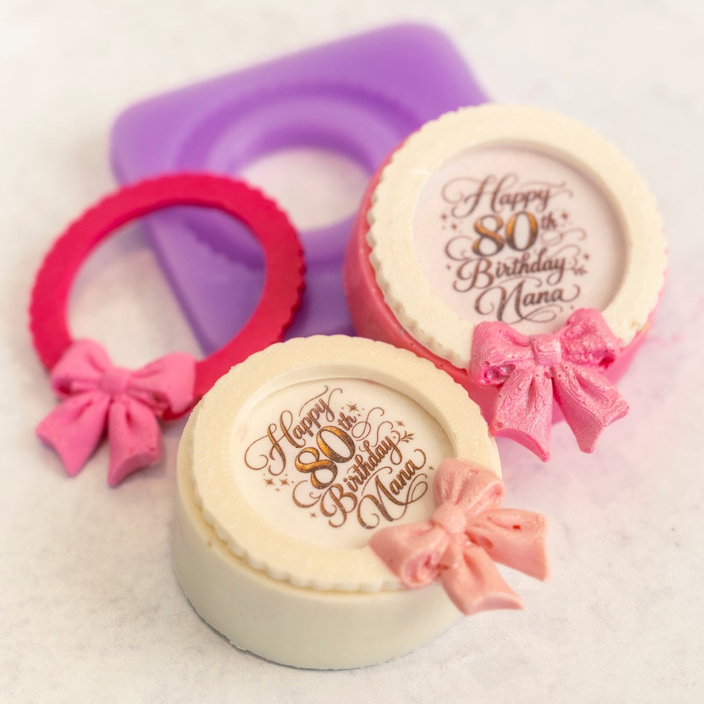 Scalloped Circle Silicone Mold with Bow 4