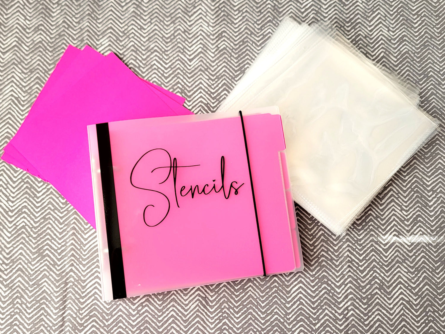 Stencil Binder Front with clear sleeves & tabs - Pink 